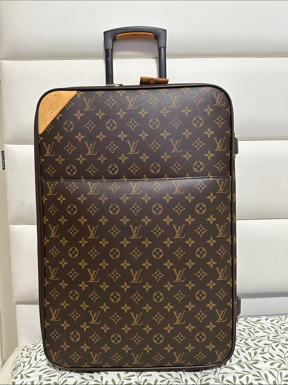 Louis Vuitton Pegase Monogram Luggage 55 Unisex